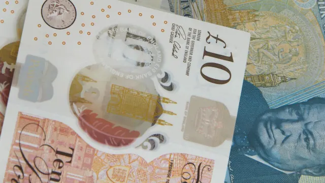 GBP: Britischer Arbeitsmarkt sendet wieder Alarmzeichen