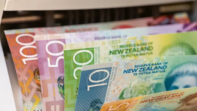 NZD: Warnsignal aus dem Einzelhandel