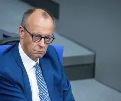 Merz greift UniCredit wegen Commerzbank-Plänen an