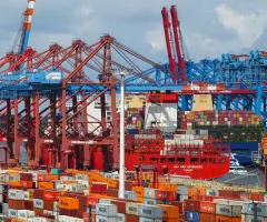 IW: USA bei Importen stärker von EU abhängig als von China