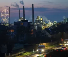Glyphosat-Streit drückt Bayer noch tiefer in die Verlustzone