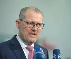 Merz lässt bei Spritrabatt Entscheidung offen