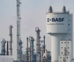 BASF kündigt weiteren Stellenabbau und Sparprogramm an