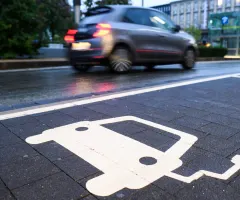 Fast 56 Millionen Autos mit Elektroantrieb weltweit