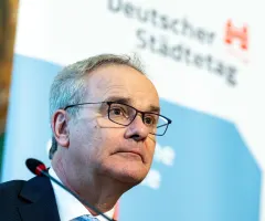 Paketbranche setzt auf Automaten - DHL peilt Verdopplung an