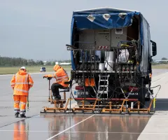 Beschädigte Reifen: Fraport sperrt frisch sanierte Landebahn