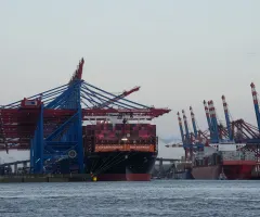Reedereien Hapag-Lloyd und Maersk teilen Laderäume