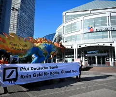 Deutsche Bank: Proteste und Kritik an Aufsichtsratsvergütung