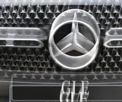 Mercedes-Benz ruft weltweit rund 261.000 SUVs zurück