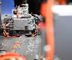 Mercedes verkauft weniger Fahrzeuge