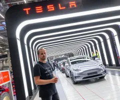 Tesla-Werksleiter sieht für Grünheide «positiven Trend»