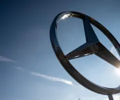 Mercedes-Benz verdient trotz sinkender Absatzzahlen gut