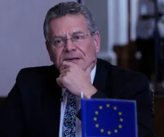 EU-Kommissar dringt in China auf ausgeglicheneren Handel