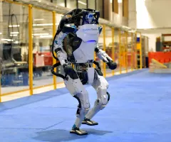 Humanoider Roboter Atlas wird elektrisch