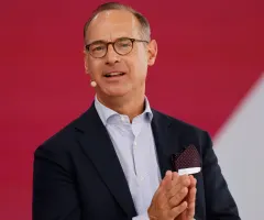 37 Prozent mehr Geld für Allianz-Chef Bäte