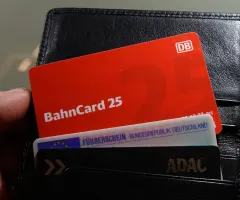 Bahncard nur noch digital - Kritik von Verbraucherverbänden