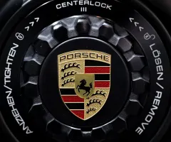 Gewinn von VW-Tochter Porsche bricht ein