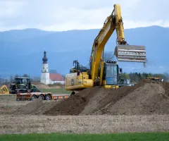 Baubeginn für BMW-Batteriewerk in Niederbayern