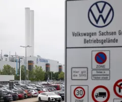 Geringe Nachfrage nach E-Autos: Jobabbau bei VW in Zwickau