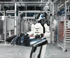 BMW testet humanoide Roboter in der Produktion in Leipzig
