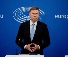 EU-Kommission will digitalen Euro - und Bargeld