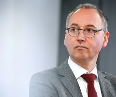 Bayer-Chef Baumann geht vorzeitig - Nachfolger steht fest