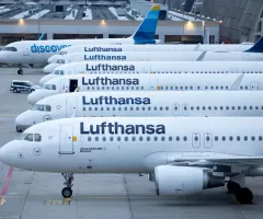Flugbegleiter stimmen für Streiks bei der Lufthansa