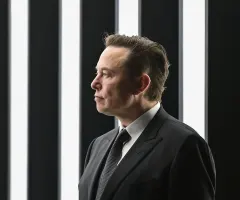 Elon Musk will Twitter-Kauf offenbar bis Freitag abschließen