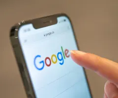 Brüssel macht Druck bei Alphabet: Mehr als nur «Hey Google»