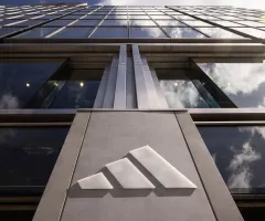 Starker Jahresauftakt für Adidas sorgt für Plus im Dax
