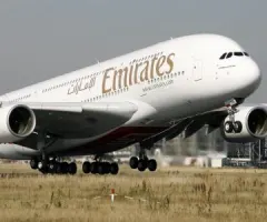Emirates übernimmt letzten Riesenjet A380 von Airbus