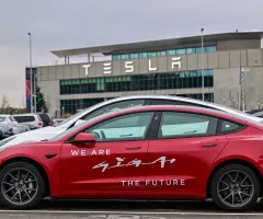 Tesla hofft auf schnelles Tempo für Ausbau der Fabrik