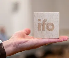 Ifo-Umfrage unter 6300 Firmen: Note vier für Bundesregierung