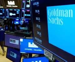 Gewinn von Goldman Sachs sinkt um fast die Hälfte