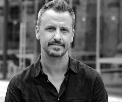 RIDDLE&CODE gibt Ernennung von John Calian, dem ehemaligen SVP und Leiter der Innovation Labs bei der Deutschen Telekom, zum Co-CEO bekannt