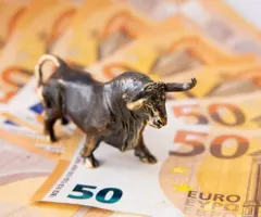 100 Euro Dividenden im Monat? So viel müsste man aktuell investieren