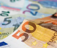 10.000 Euro investieren, 712 Euro Dividende kassieren: Ein guter Deal?!