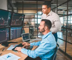 Sie möchten bessere Tradingentscheidungen treffen? Dann schauen Sie sich diese Trading-Regeln an.