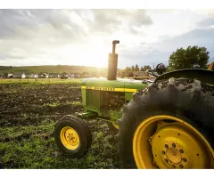 Deere – Rekordgewinne treiben Aktie des Agrarkonzerns in Richtung Rekordhoch