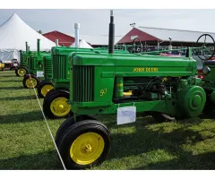 Deere – Trotz schwachem Ausblick brummt Aktie auf Rekordhochs