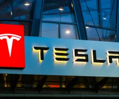 Tesla: 65 Prozent mehr Gewinn als im Vorjahr –„Jahr des Durchbruchs für Tesla“– Aktie schmiert trotzdem ab