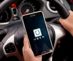 Uber: Verlust im ersten Quartal verringert – Verkauf der Roboterauto-Sparte verzerrt jedoch das Ergebnis