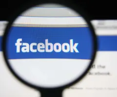 Facebook: Ex-Mitarbeiterin stürzt Tech-Gigant mit Enthüllungen in schwere Krise –„Die heute existierende Version von Facebook reißt unsere Gesellschaften auseinander“