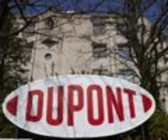 DuPont erhöht Ergebnisprognose - Milliarden-Aktienrückkauf geplant