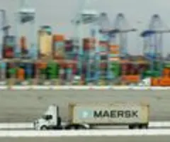 Reederei Maersk gibt hohe Kosten wegen Iran-Kriegs an Kunden weiter