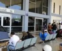 Huthi-Rebellen greifen Flughafen der jemenitischen Hafenstadt Aden an