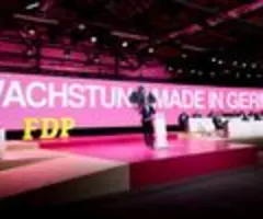 Kämpferische FDP bei Bundesparteitag auf Ampel-Kuschelkurs