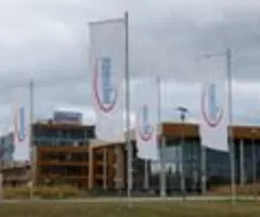 Zollkonflikt verunsichert Infineon - Ziele gesenkt