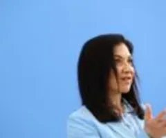 Wachstumseinbruch, aber keine Rezession - Reiche will harte Reformen