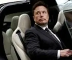 Tesla-Chef macht bei China-Besuch Okay für autonomes Fahren klar